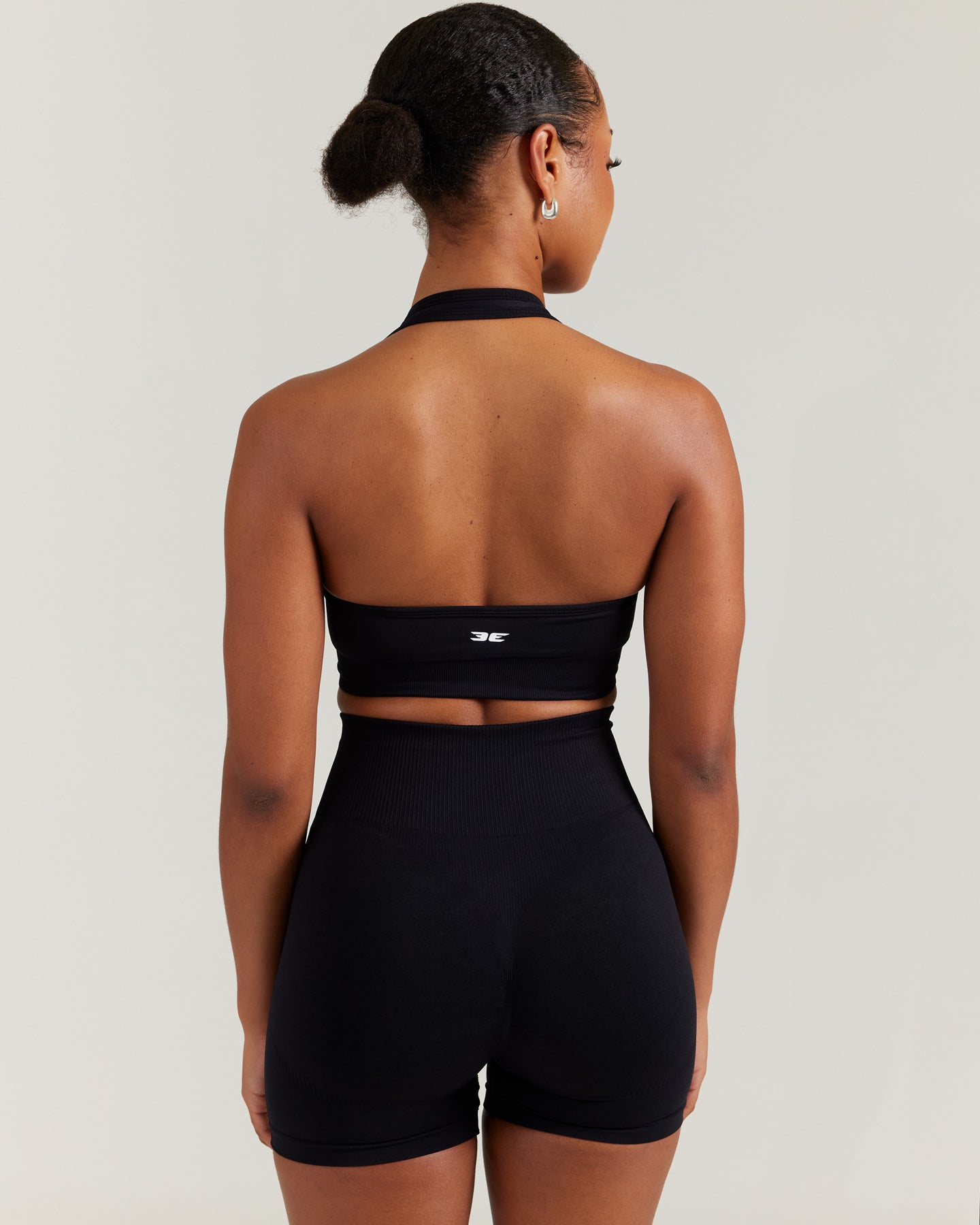 Elite Seamless Halter Neck Bra - Black