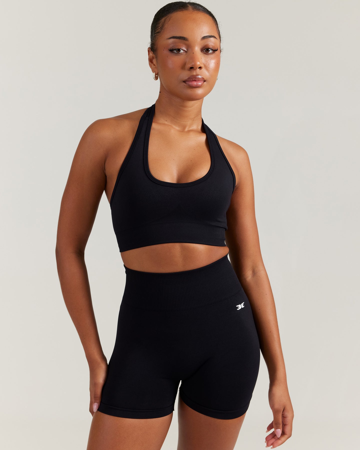 Elite Seamless Halter Neck Bra - Black